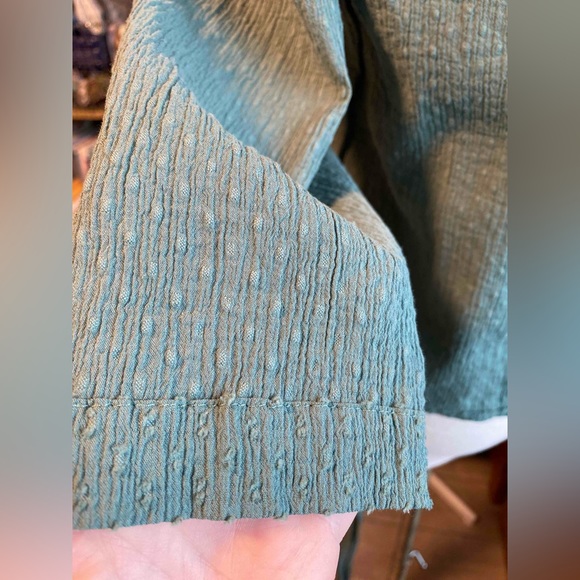 Wrap top with 3/4” sleeves green cotton blouse - Picture 12 of 12